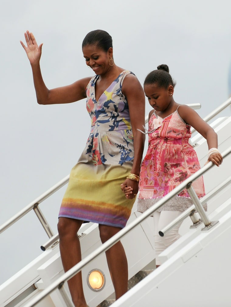Image: US First Lady Michelle Obama and dughter